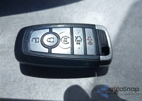 2020 Ford Fusion Titanium z USA, uszkodzony, nr VIN 3FA6P0K91LR176003